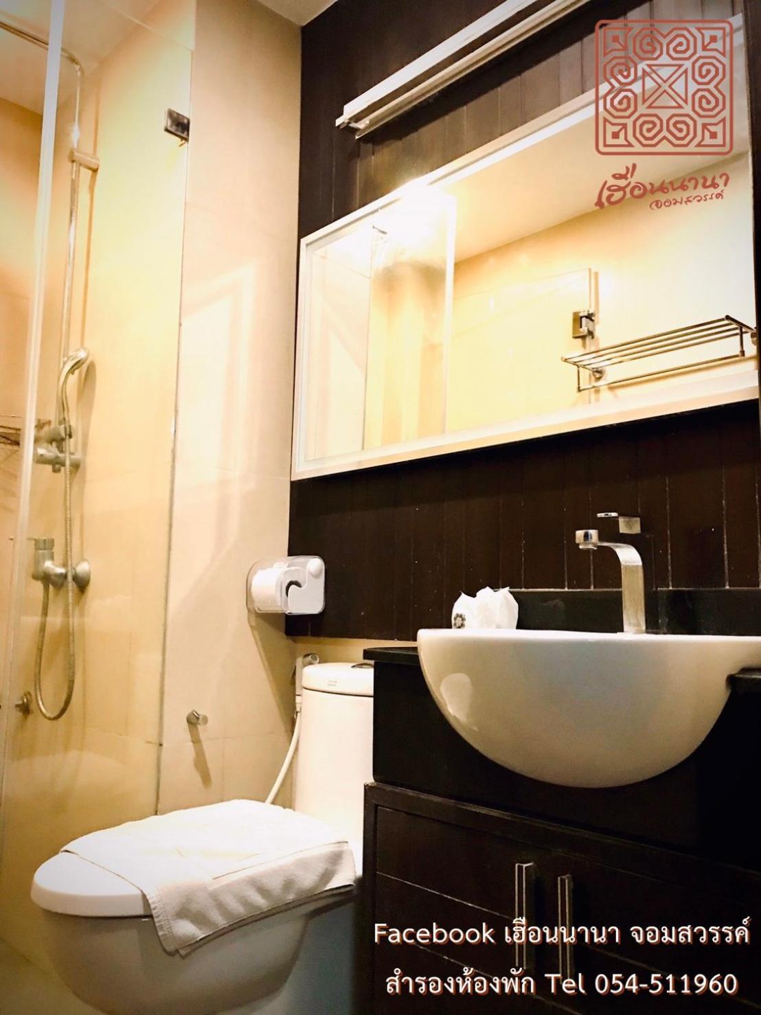 Hotel Huern Nana Jomsawan Phrae Exterior foto